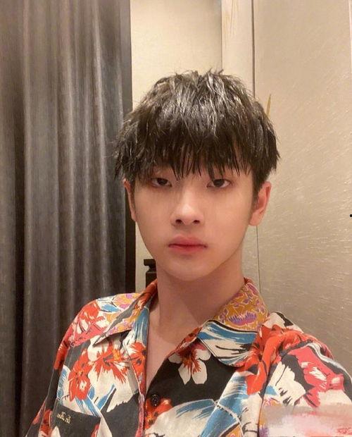 周震南吃瓜娱乐,揭秘娱乐圈幕后故事